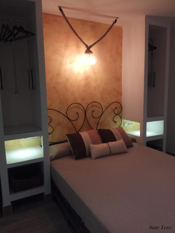 Suite Love Jacuzzi Uceda Exterior photo